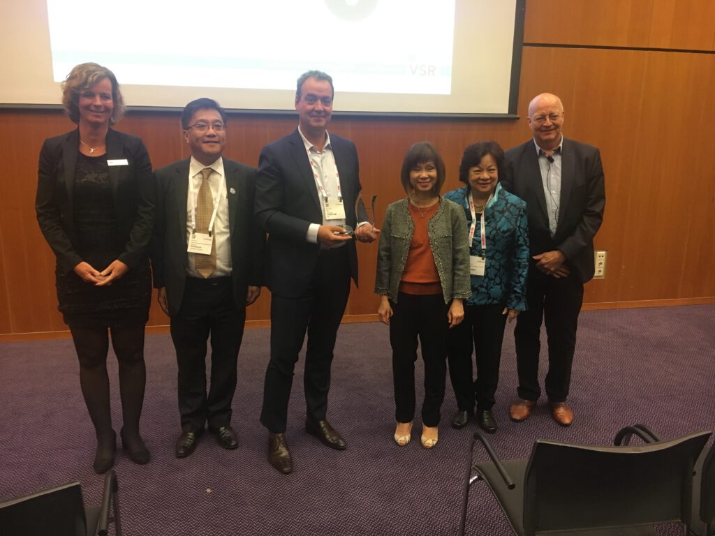 VSR ontvangt delegatie regering Singapore